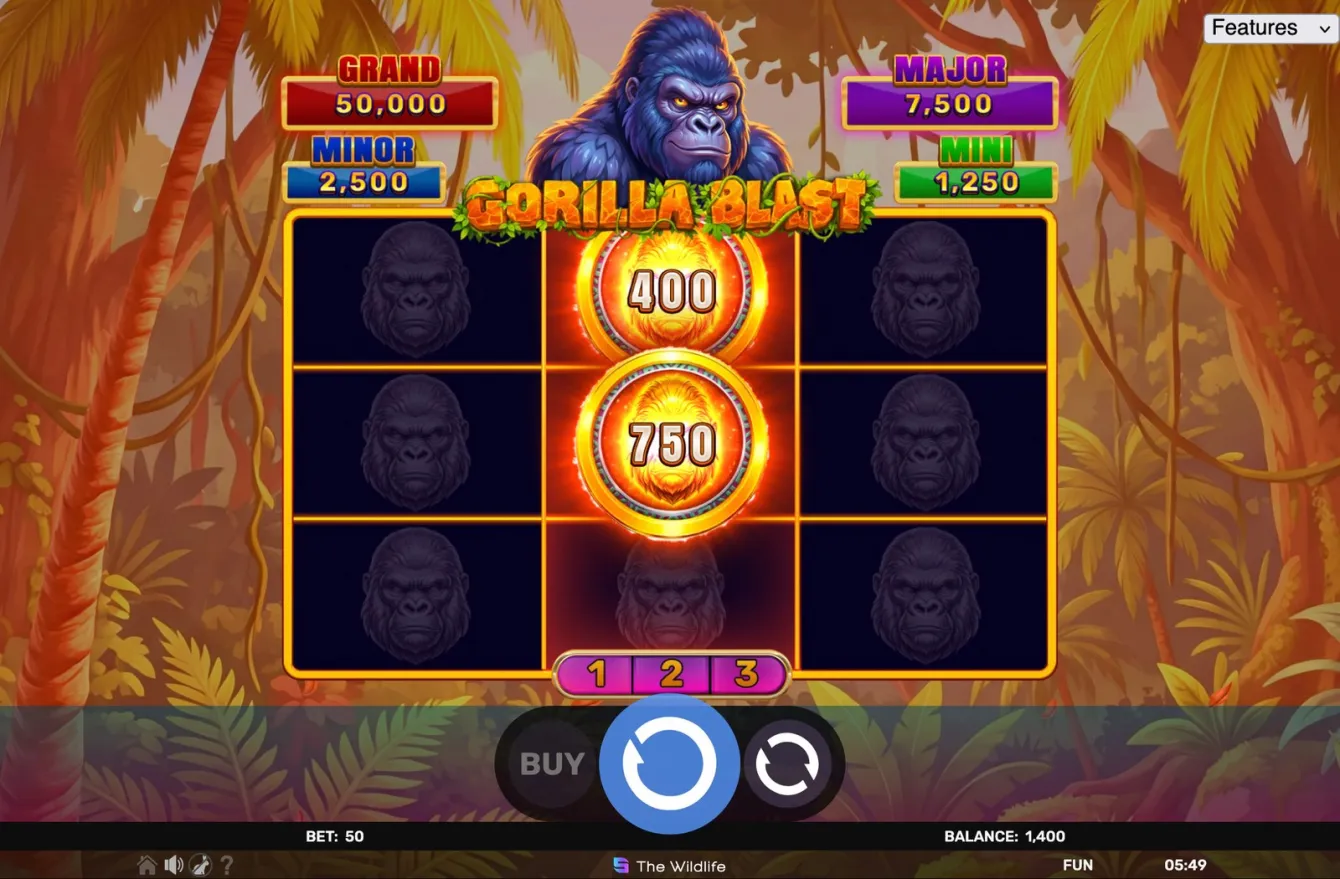 Gorilla Blast - Hold &amp; Hit 3x3 Slot